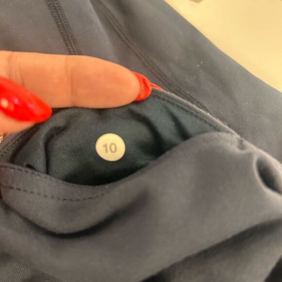 Lululemon Practice Daily Pant Ruched Tuxedo Stripe pants - Picture 5 of 7